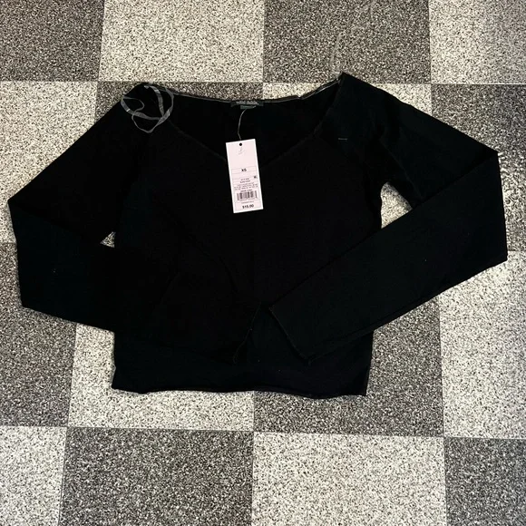 NWT Wild Fable Long Sleeve Black Cropped Top Size XS - Picture 3 of 8